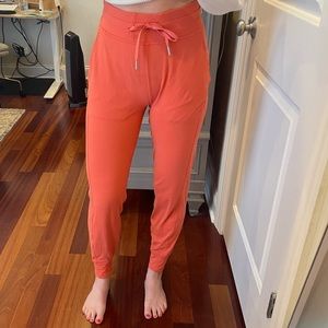 Lululemon Ready to Rulu High Rise Jogger